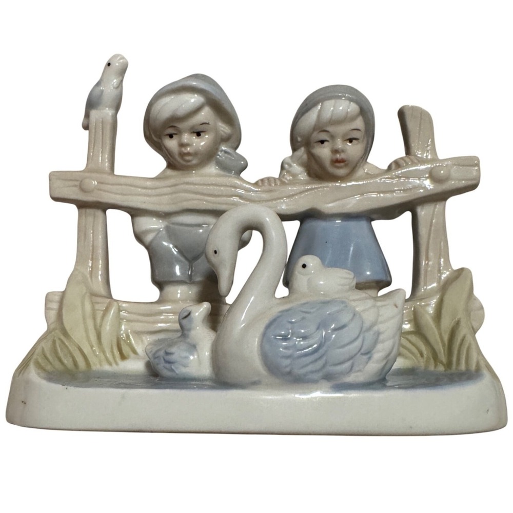 VTG 1988 Artmark Country Pond Dutch Boy Girl Swan Fine Porcelain Figurine